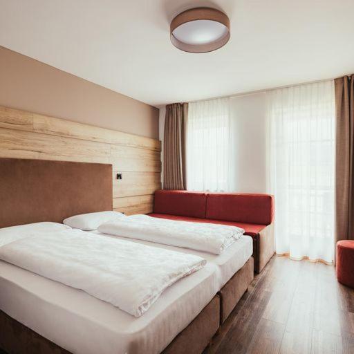 Hotel Leonard Nova Ponente Eksteriør bilde